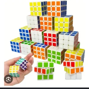 BRINQUEDO CUBO MAGICO 3,3X6,5CM UNIDADE